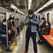 在地铁内使用手机通话是被禁止还是只被警告不处罚的情况发生？