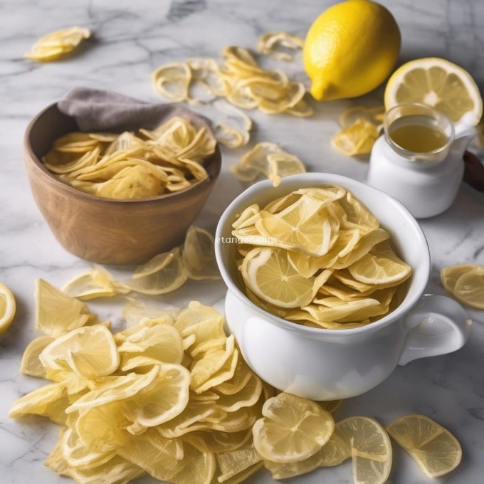 有哪些其他方式来增添茶的味道或增加其营养价值如使用柠檬皮屑？